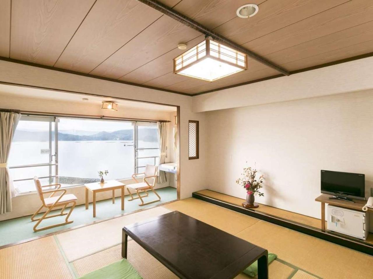 Kokuminshukusha Irohajima Hotel Karatsu Bagian luar foto