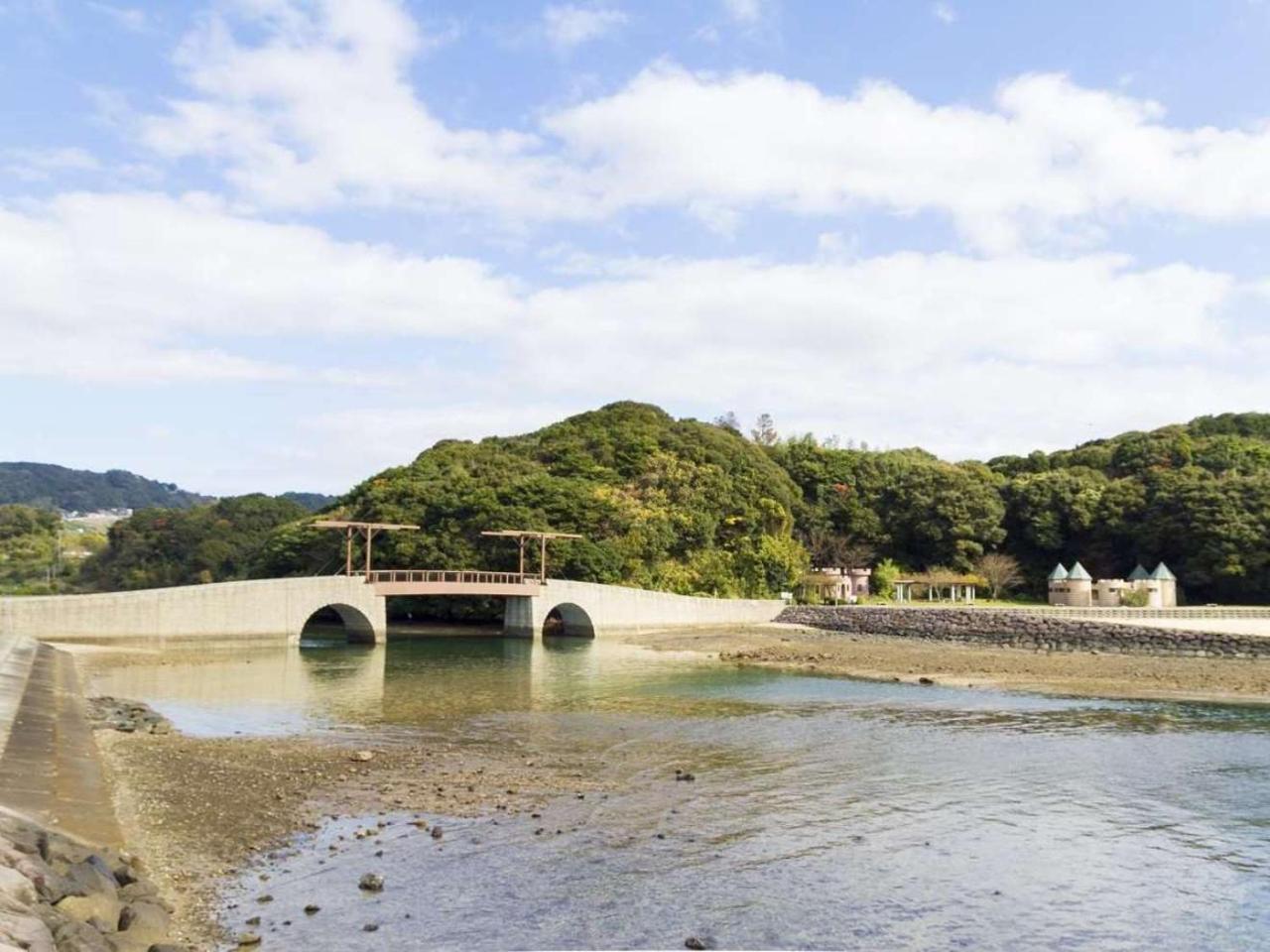 Kokuminshukusha Irohajima Hotel Karatsu Bagian luar foto
