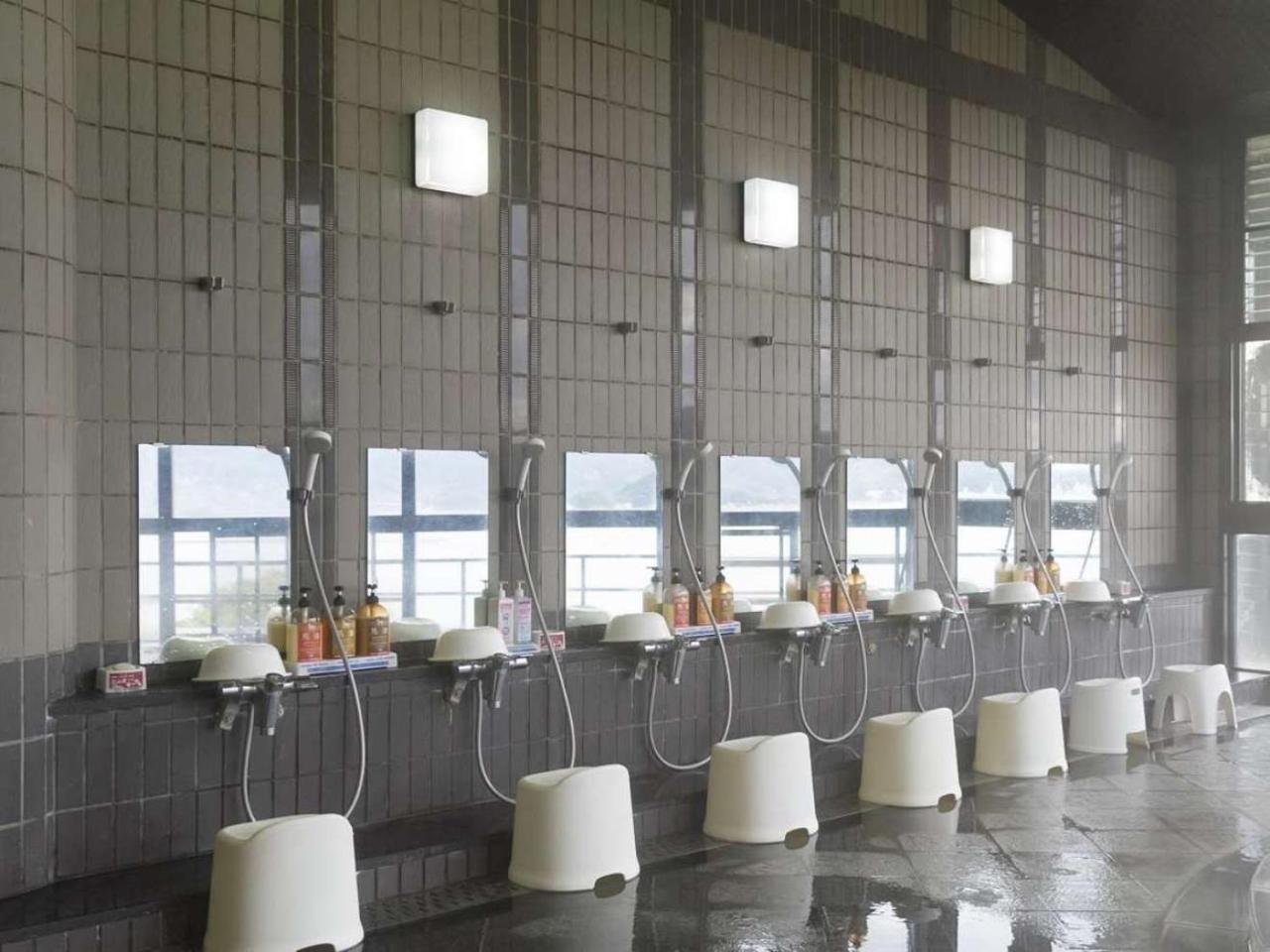 Kokuminshukusha Irohajima Hotel Karatsu Bagian luar foto